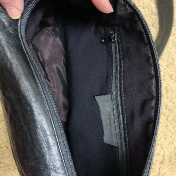 Black leather with leopard print.  Gold details - Picture 4 of 8